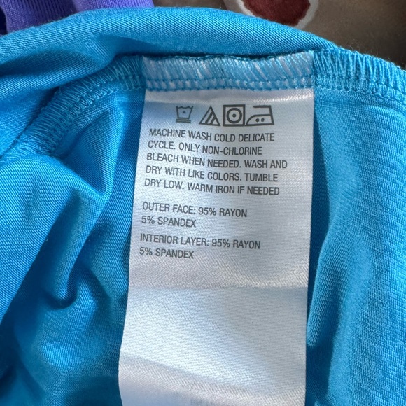 IMAN GLOBAL CHIC PURPLE/ BLUE FLOWY LOOSE TOP  With TANK TOP UNDERNEATH SZ XS/S - Picture 6 of 6